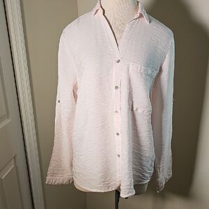 Zetaotto Light Pink Button Up Shirt. Tab Sleeves. Meduim
